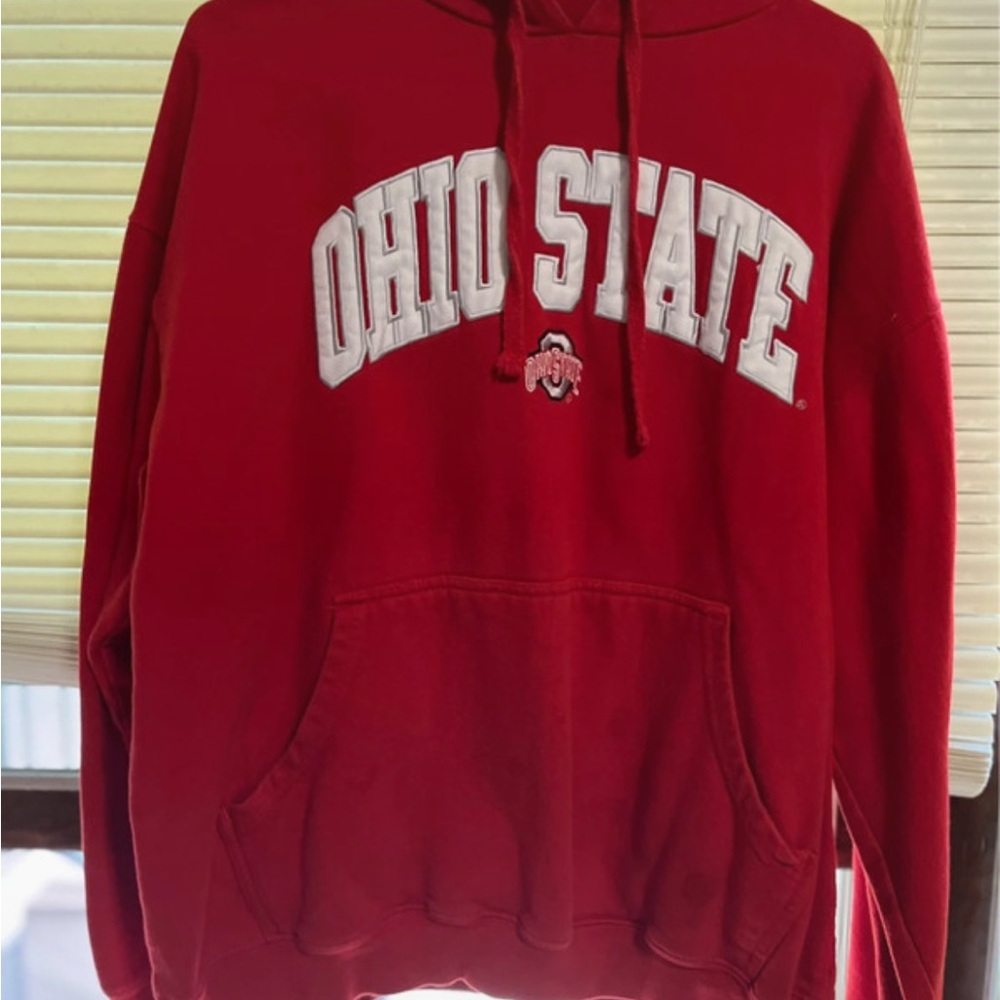 BUNDLE of 5 Ohio State Red Hoodies, T shirt and top. Have too many!